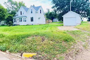 227 South Ave, Boyd, MN 56218 - Photo 3