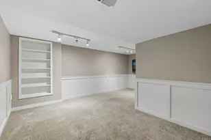 122 Birnamwood Dr, Burnsville, MN 55337 - Photo 23