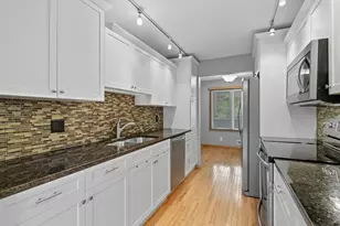 122 Birnamwood Dr, Burnsville, MN 55337 - Photo 9