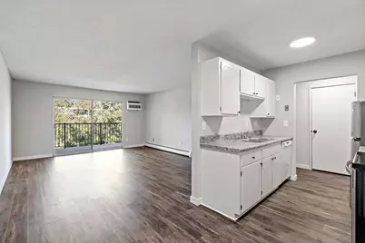 4351 Parklawn Avenue #105E, Edina, MN 55435 - Photo 7