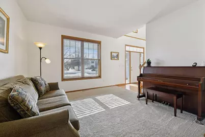 466 Greenview Drive, Chanhassen, MN 55317 - Photo 9