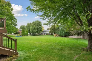 466 Greenview Dr, Chanhassen, MN 55317 - Photo 23