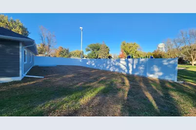 903 7th Ave SW, Pipestone, MN 56164 - Photo 5