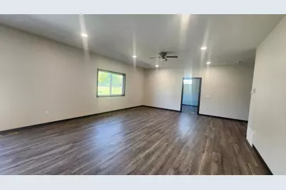 903 7th Ave SW, Pipestone, MN 56164 - Photo 11