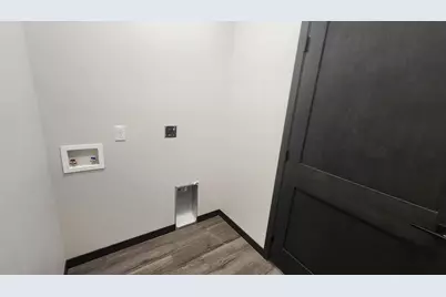 903 7th Ave SW, Pipestone, MN 56164 - Photo 17