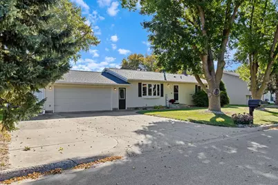 806 Westmar Circle, Marshall, MN 56258 - Photo 1