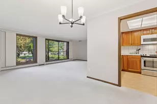 8441 Irwin Rd, Bloomington, MN 55437 - Photo 7