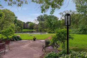 8441 Irwin Rd, Bloomington, MN 55437 - Photo 39