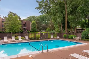 8441 Irwin Rd, Bloomington, MN 55437 - Photo 25