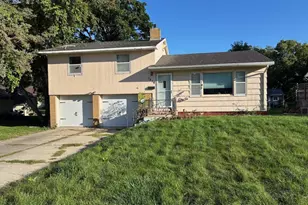 1216 Willmar Ave SW, Willmar, MN 56201 - Photo 1