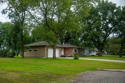 205 7th Street N, Kandiyohi, MN 56251 - Photo 1