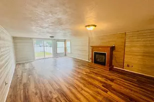 2007 Court St, Slayton, MN 56172 - Photo 5