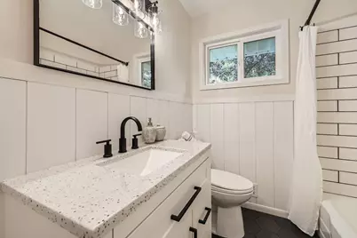 6318 Perry Avenue N, Brooklyn Center, MN 55429 - Photo 15