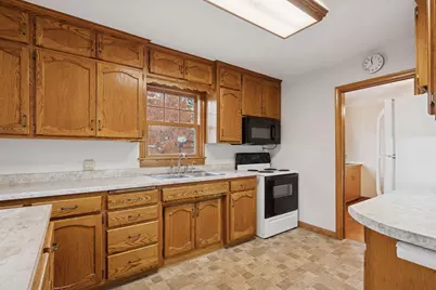 869 Iowa Avenue W, Saint Paul, MN 55117 - Photo 23