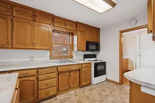 869 Iowa Ave W, Saint Paul, MN 55117 - Photo 23