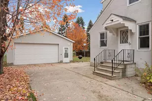 869 Iowa Ave W, Saint Paul, MN 55117 - Photo 39