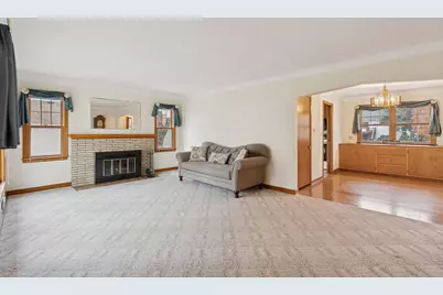 869 Iowa Avenue W, Saint Paul, MN 55117 - Photo 11