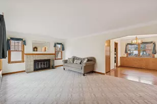 869 Iowa Ave W, Saint Paul, MN 55117 - Photo 11