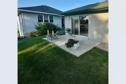 304 SE Valley View Drive, Willmar, MN 56201 - Photo 7