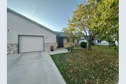 304 SE Valley View Drive, Willmar, MN 56201 - Photo 11