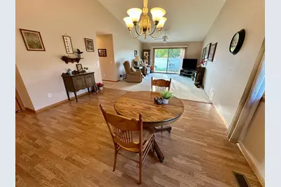 304 SE Valley View Drive, Willmar, MN 56201 - Photo 17