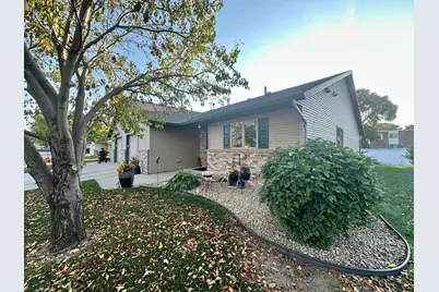 304 SE Valley View Drive, Willmar, MN 56201 - Photo 1