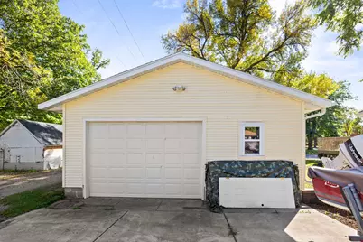 801 Carver Street N, Winthrop, MN 55396 - Photo 27