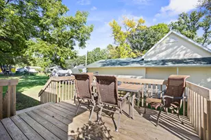 801 Carver St N, Winthrop, MN 55396 - Photo 23