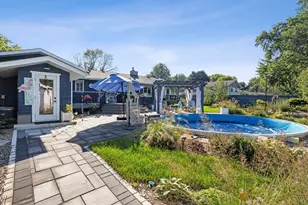 1016 Van Buren St S, Shakopee, MN 55379 - Photo 5