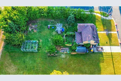 404 5th Avenue E, Shakopee, MN 55379 - Photo 1