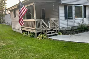 537 2nd St, Greenbush, MN 56726 - Photo 1