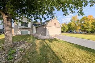 3517 12th St S, Moorhead, MN 56560 - Photo 3