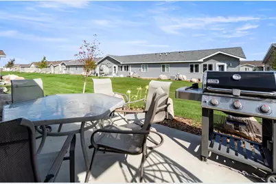 1615 30th Street NW #34, Bemidji, MN 56601 - Photo 5