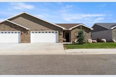 1615 30th Street NW #34, Bemidji, MN 56601 - Photo 1