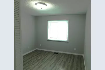 2477 Grenadier Avenue N, Oakdale, MN 55128 - Photo 7