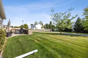 6204 18th St S, Fargo, ND 58104 - Photo 21