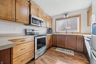 6204 18th St S, Fargo, ND 58104 - Photo 7