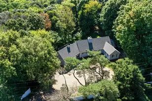 18505 Minnetonka Blvd, Deephaven, MN 55391 - Photo 1