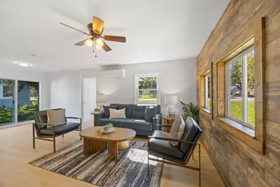 533 Pierce Street S, Shakopee, MN 55379 - Photo 1