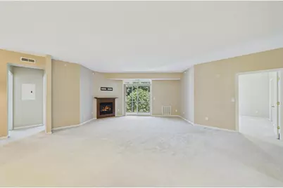 110696 Village Road #307, Chaska, MN 55318 - Photo 3