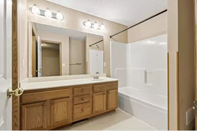 7580 Lower 11th Street N, Oakdale, MN 55128 - Photo 23