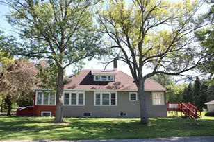 201 Emerson Ave NE, Renville, MN 56284 - Photo 5