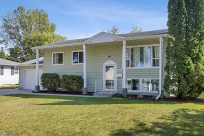 2118 17th Street S, Moorhead, MN 56560 - Photo 1