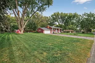 16180 Westgate Dr, Eden Prairie, MN 55344 - Photo 3