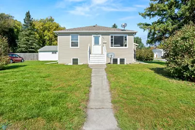 301 16th Street N, Moorhead, MN 56560 - Photo 1