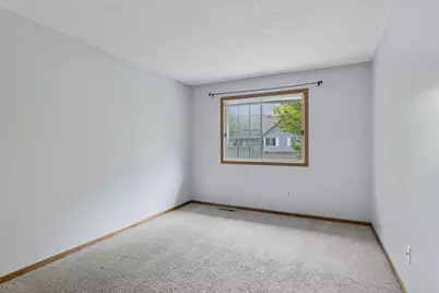 2600 Lockwood Drive, Mendota Heights, MN 55120 - Photo 17