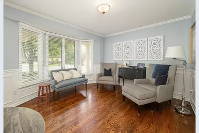 2711 Bent Tree Circle, Hopkins, MN 55305 - Photo 11