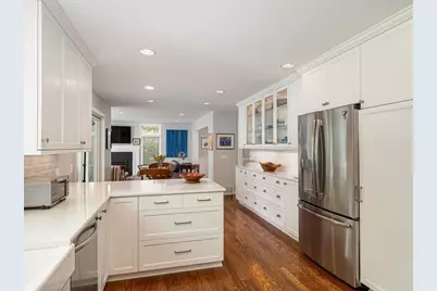 2711 Bent Tree Circle, Hopkins, MN 55305 - Photo 21