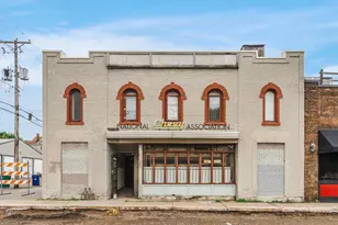 947 Arcade St, Saint Paul, MN 55106 - Photo 1