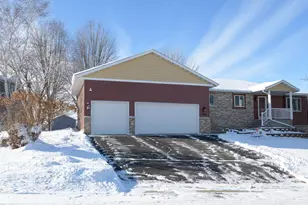 1809 Eastern Star Loop, Sauk Rapids, MN 56379 - Photo 3